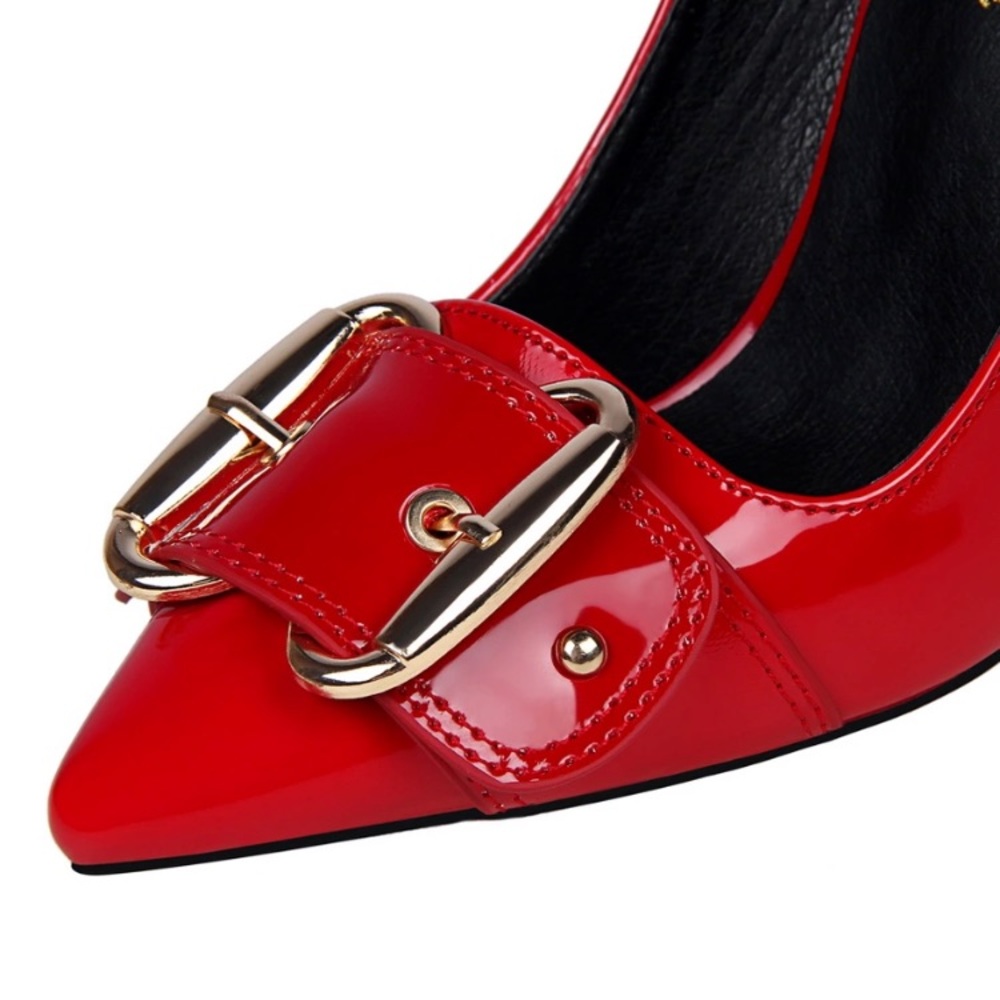 Final sale 🎈Red pumps with buckle detail - Picture 4 of 4